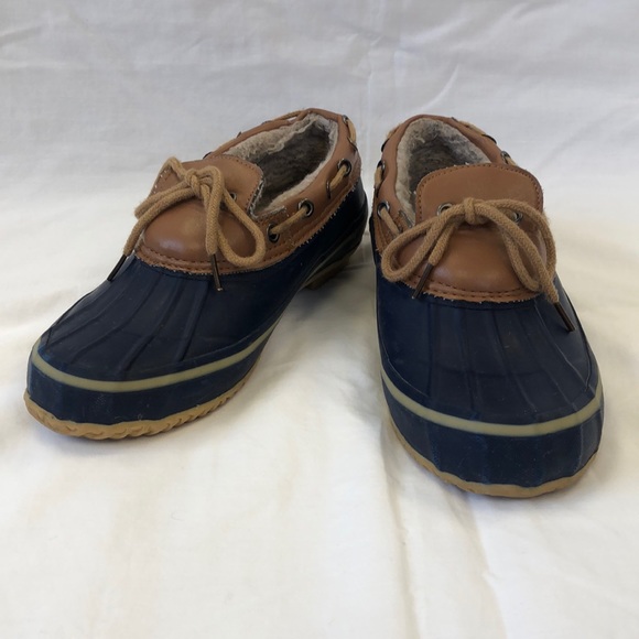 Comfortview Womens Wide Width The Storm All-Weather Shoe